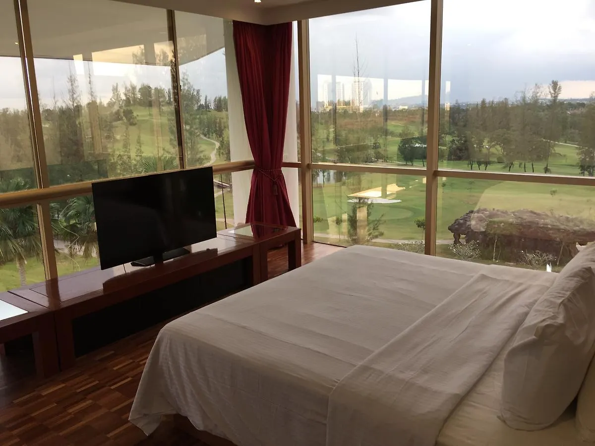 ***  Austin Heights Golf & Hotel Resort Johor Bahru Malajzia