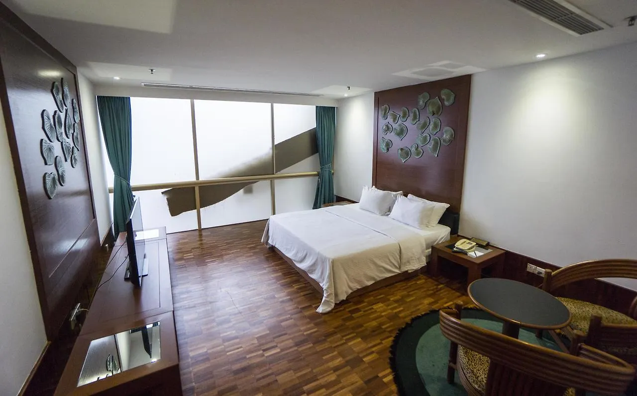 Austin Heights Golf & Hotel Resort 新山 马来西亚