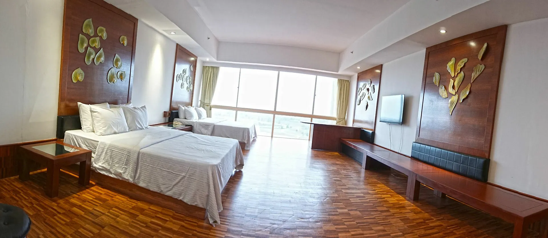 Austin Heights Golf & Hotel Resort 新山